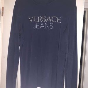 😱VERSACE JEANS SPELLOUT LONGSLEEVE